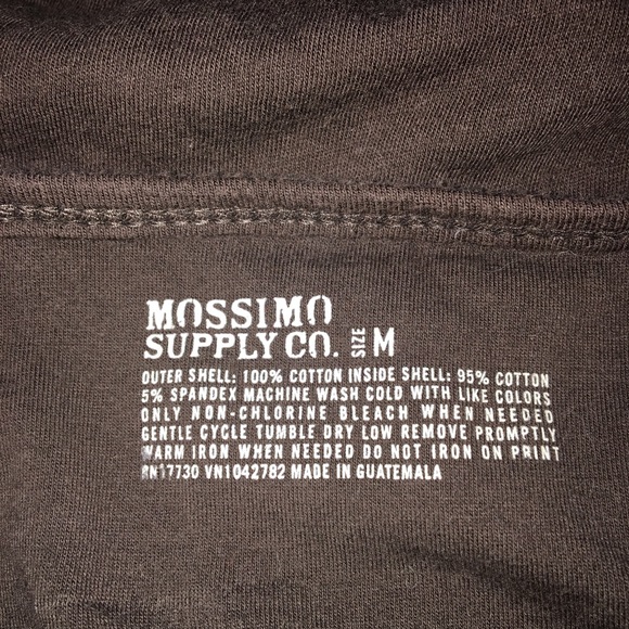 Cute halter top - Picture 4 of 5